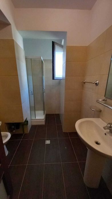Vând ap. 3 camere decomandate utilat mobilat 119mp bloc P+3