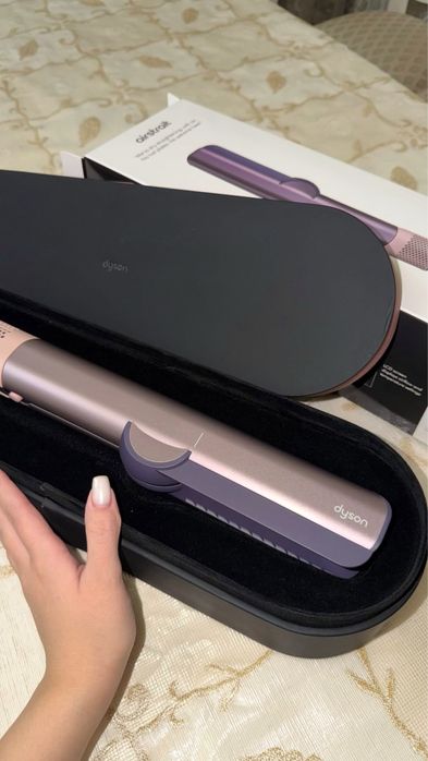 Dyson Airstrait утюжок