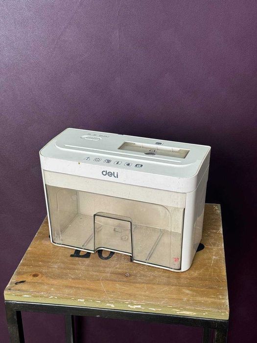 Shreder deli 9932  уничтожитель бумаги