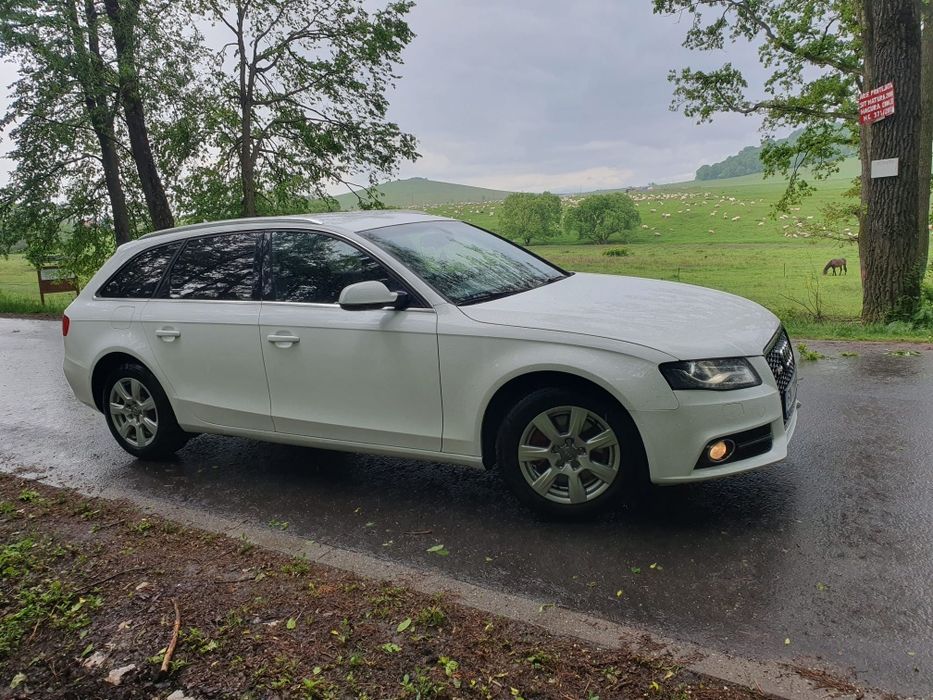 Audi a4 b8  2.0 tdi 2010
