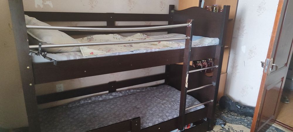 Продается 2х ярустанная кровать