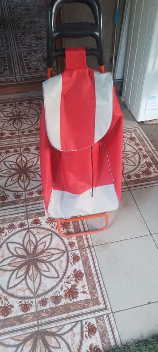 Продам сумку на колесах