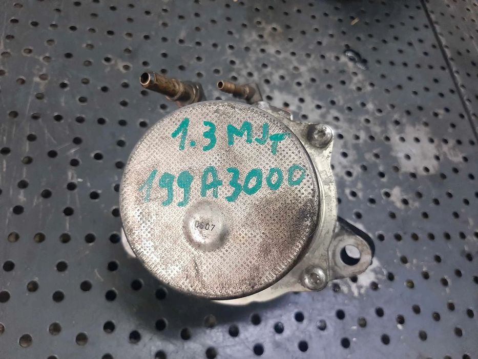 pompa vacuum 1.3 d multijet 199a3000 lancia ypsilon 843 fiat  grande punto