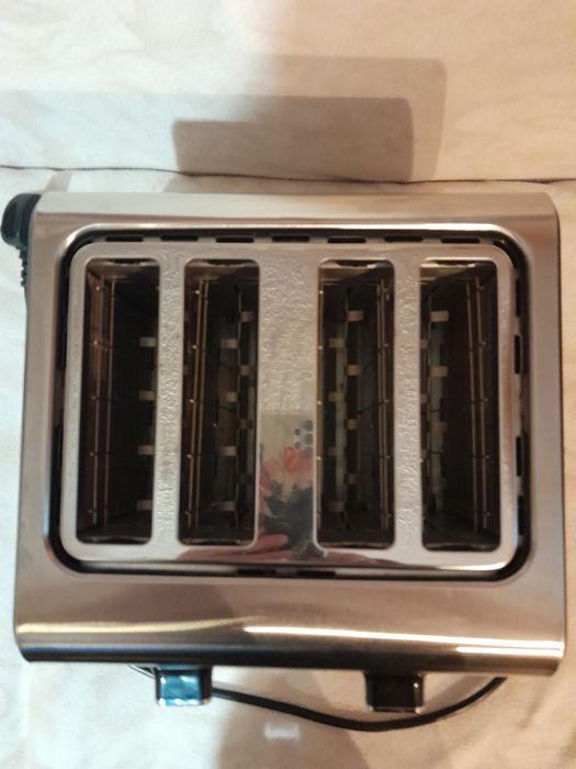 Тостер за 4 филии