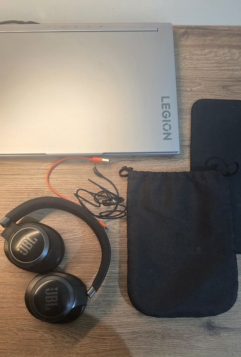 Наушники JBL Live 660NC