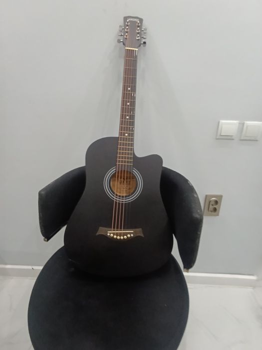 Гитара акустикалық