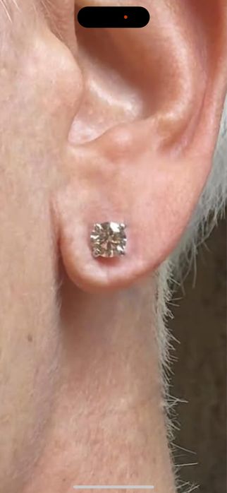 Cercei cu diamant