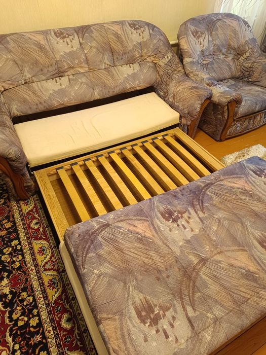 Диван(раскладной) + 2 кресла
