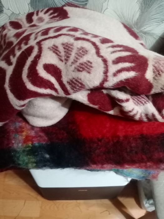 Продам одеяло шерстяное