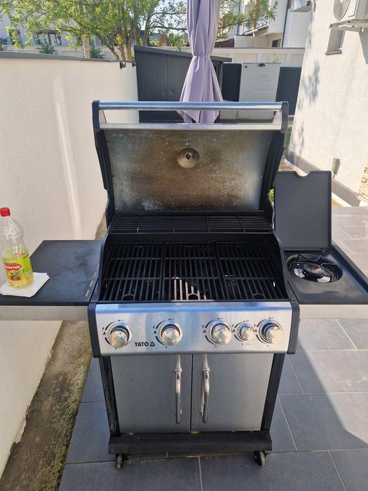 Gratar pe gaz cu 4+1 arzatoare Yato 16,5 KW