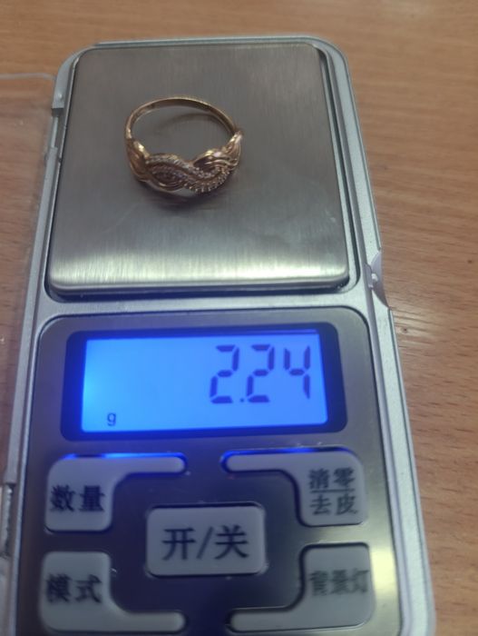 Продам золотые колечки.
