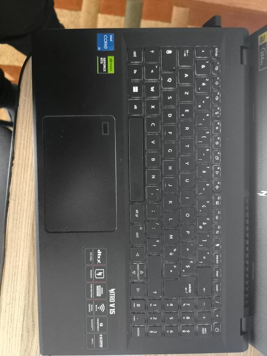 Vând Acer Nitro V15