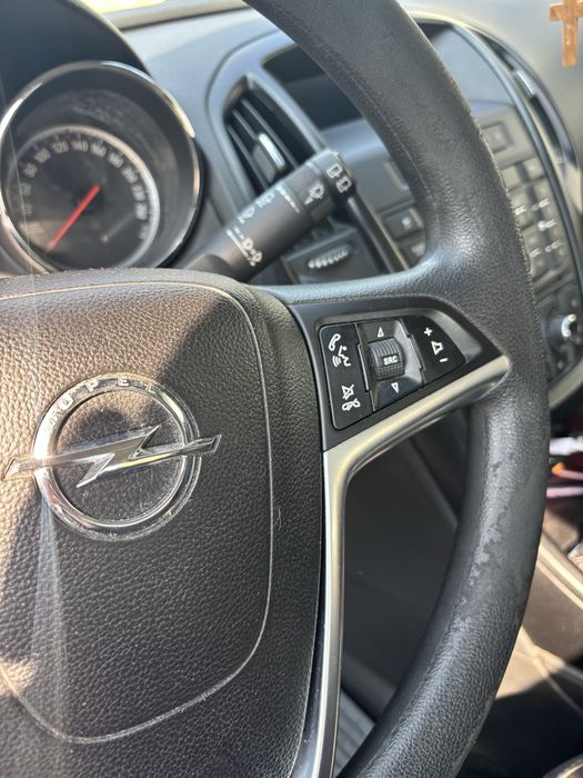 Volan opel astra J