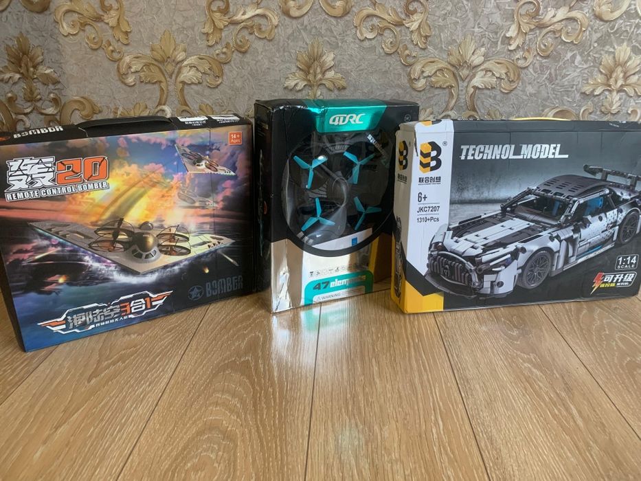 Истребитель и лего машина