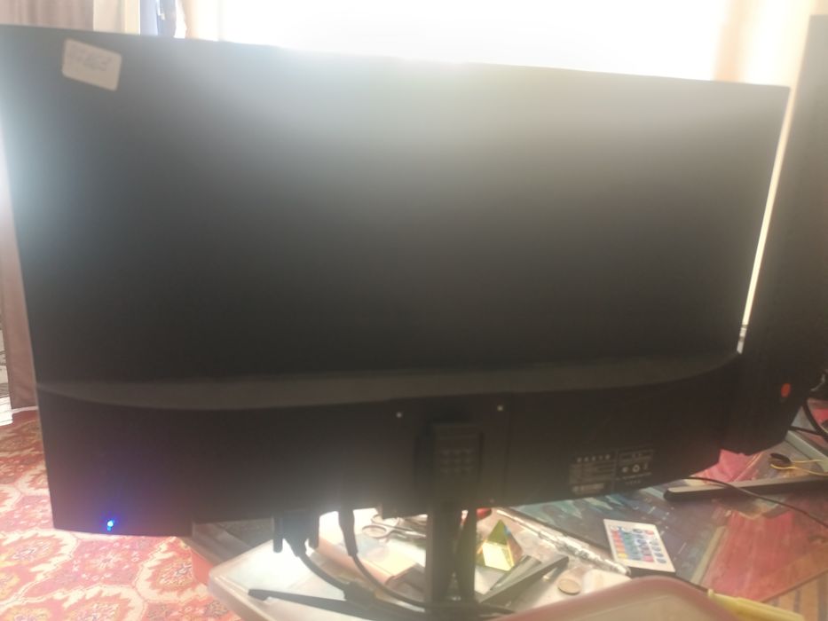 Монитор в отличном состоянии 100гц