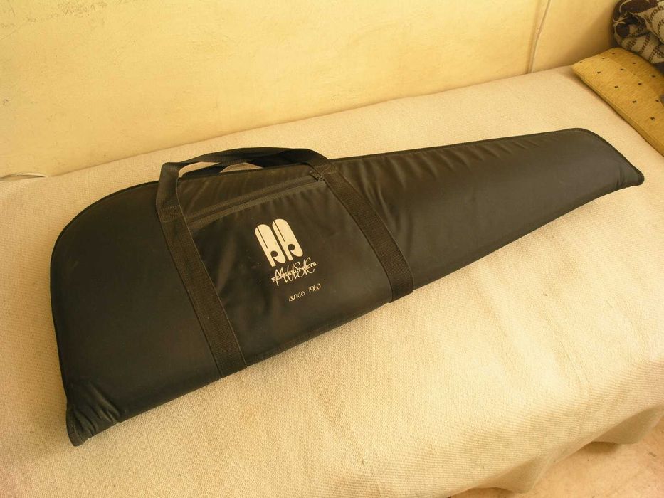 Китара с мек калъф , много добро състояние