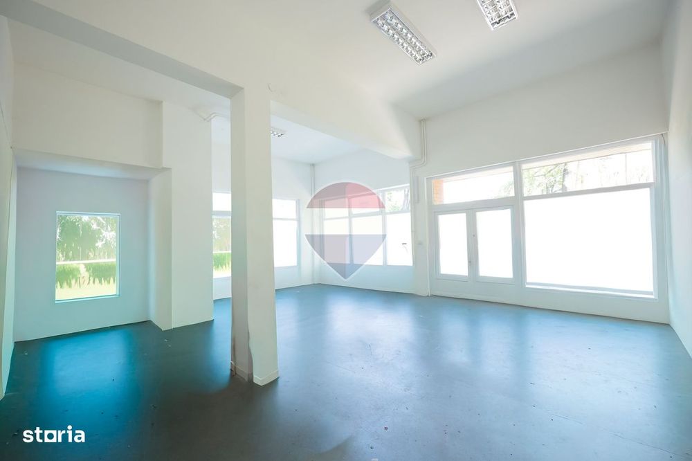 Spațiu Comercial de Închiriat, 75.86 mp, Rogerius - Oradea