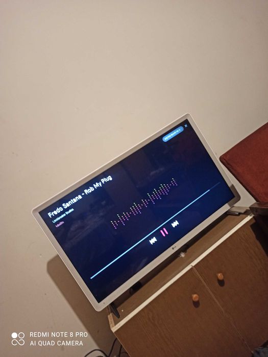 Lg 32 smart tv ,без дистанционно