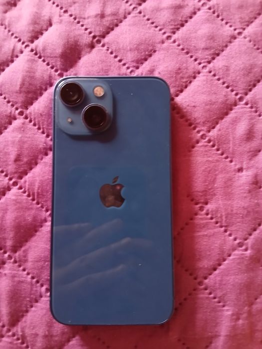 Vand IPhone 13mini fără nicio problema