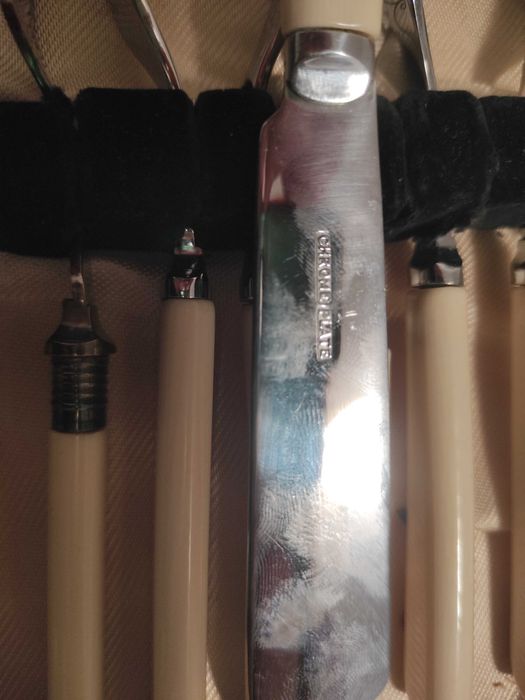 Vesela de colectie in cutie originala