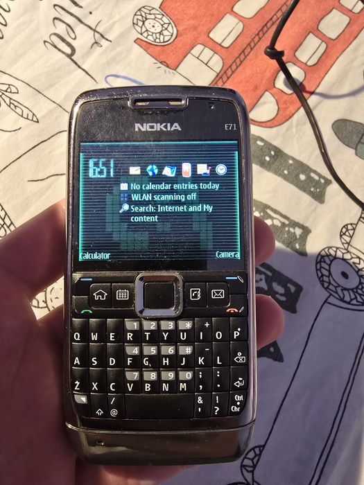 Nokia E Series E71