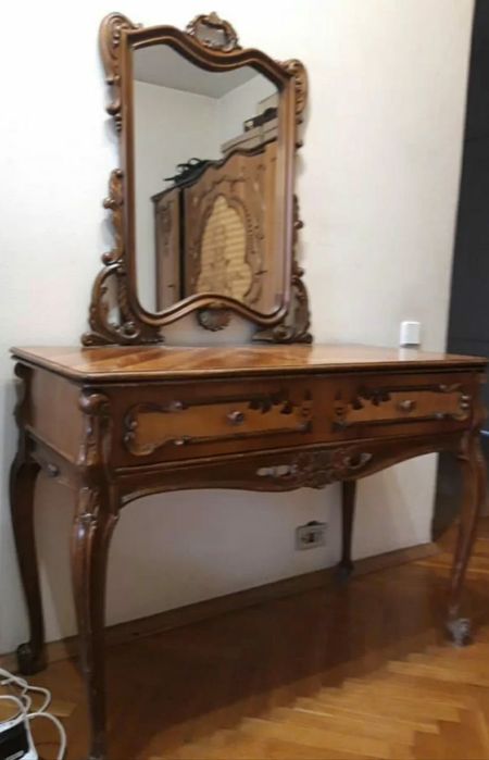 Антикварная Мебель.