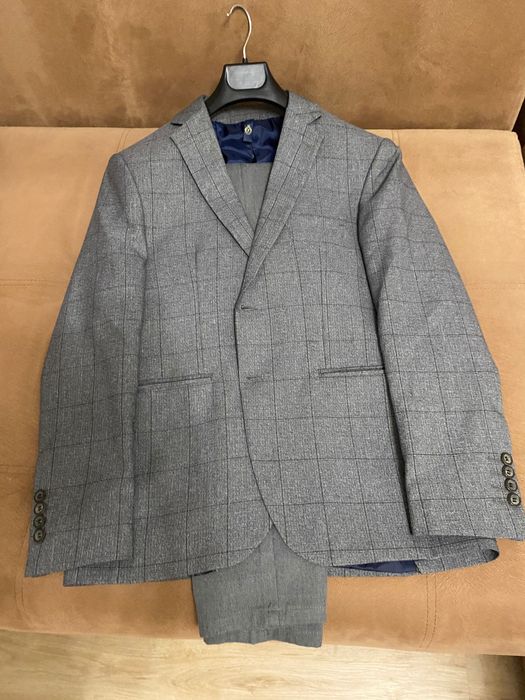 Классический костюм