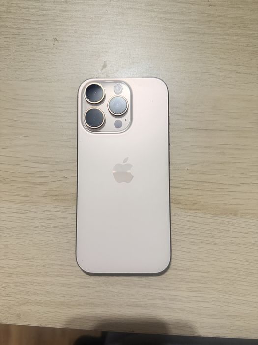 Продавам iPhone 16 Pro 256 GB – Desert, 92% батерия, Apple Store USA