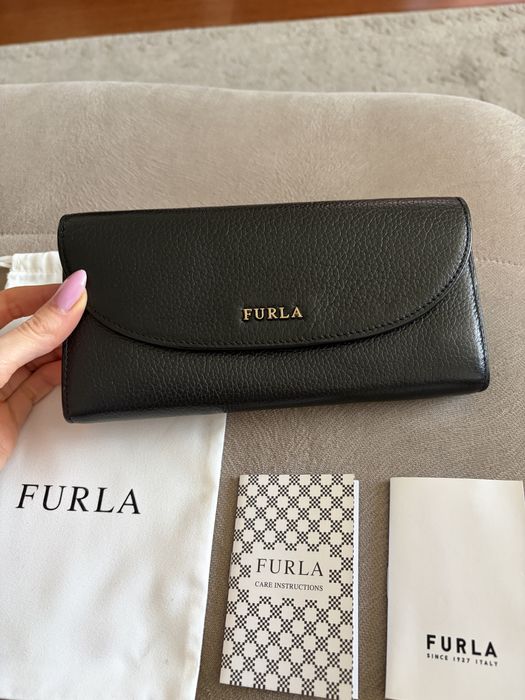 Нов портфейл Furla от естествена кожа