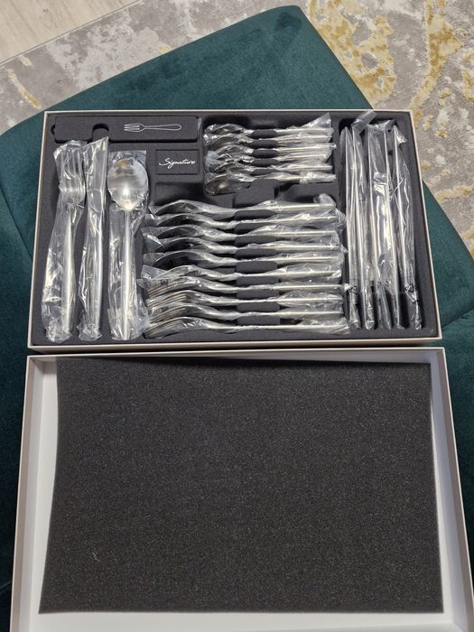 Set tacâmuri 6 persoane VILLEROY & BOCH colectia  SIGNATURE! 30 piese
