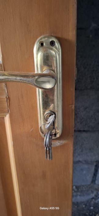 Двери из натурального дерево