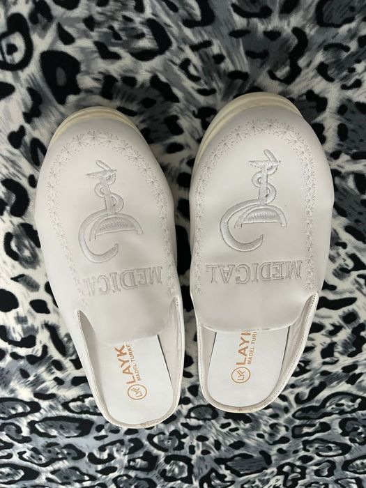 Медицинские тапочки