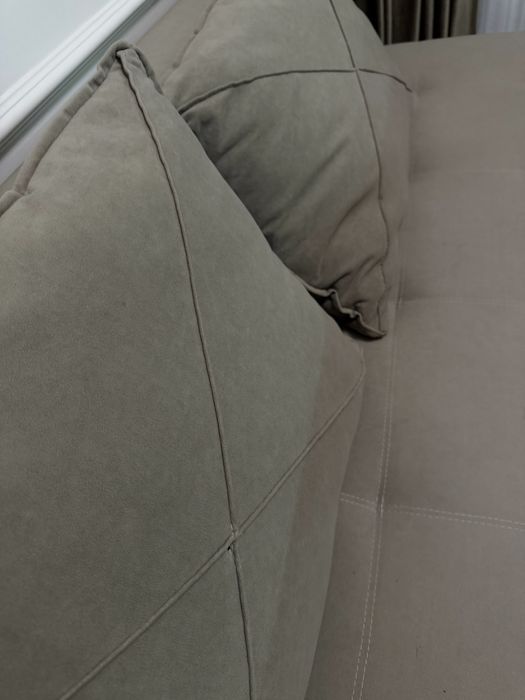 Срочно продам диван