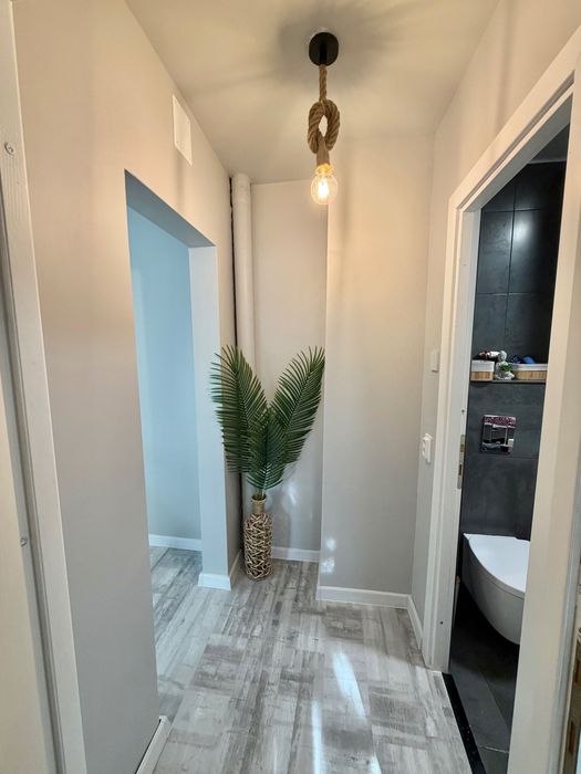 Închiriez apartament cu 3 camere în Craiova, Cal. Bucuresti, zona Viitorul