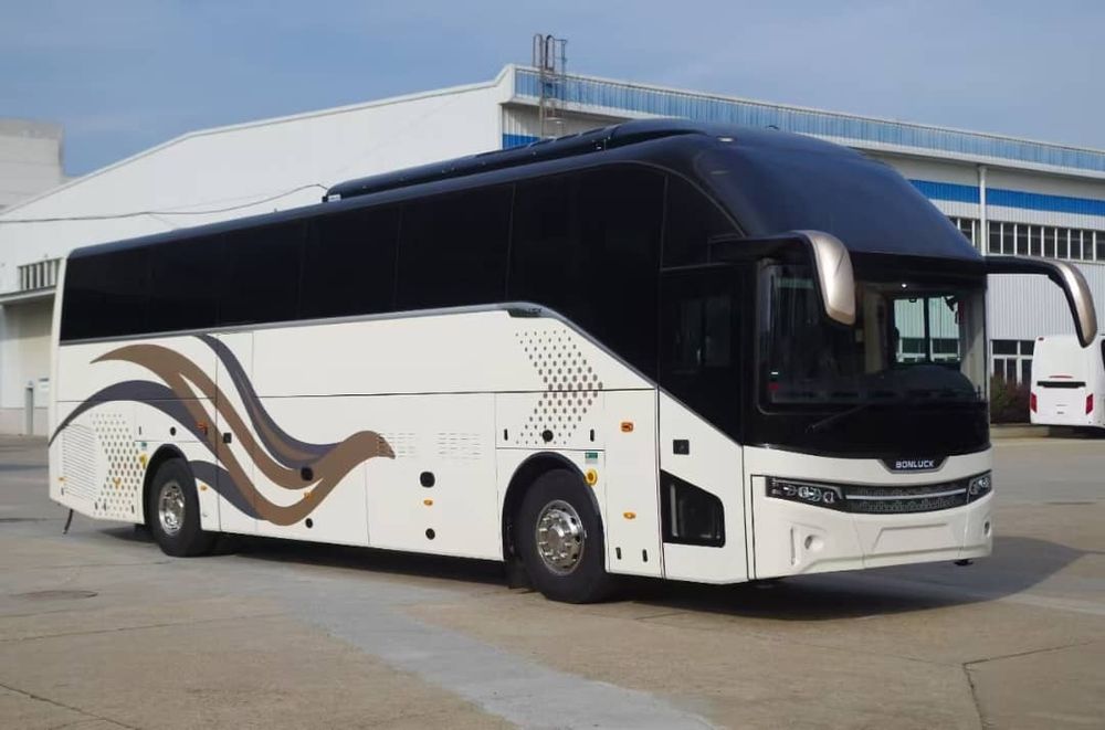 Автобус хизмати Узбекистон буйлаб саехат.