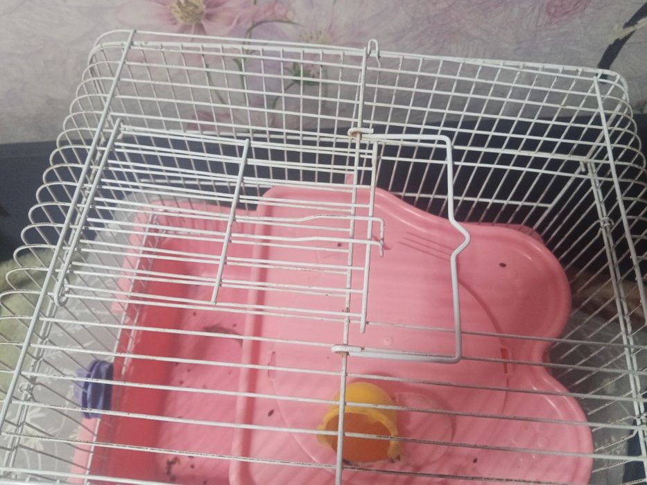 Продам клетку большая