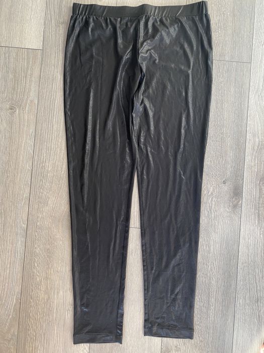 Черен дамски клин