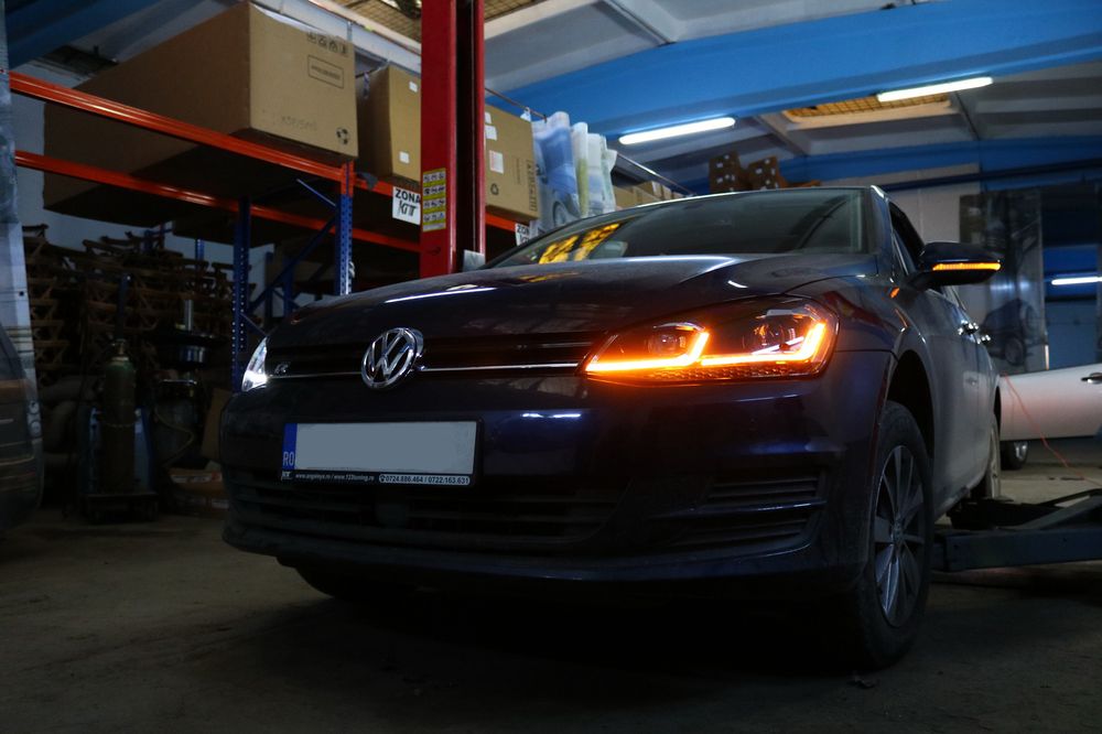 13. Faruri LED Golf 7 R Line Look cu Semnal Dinamic 12 luni Garantie