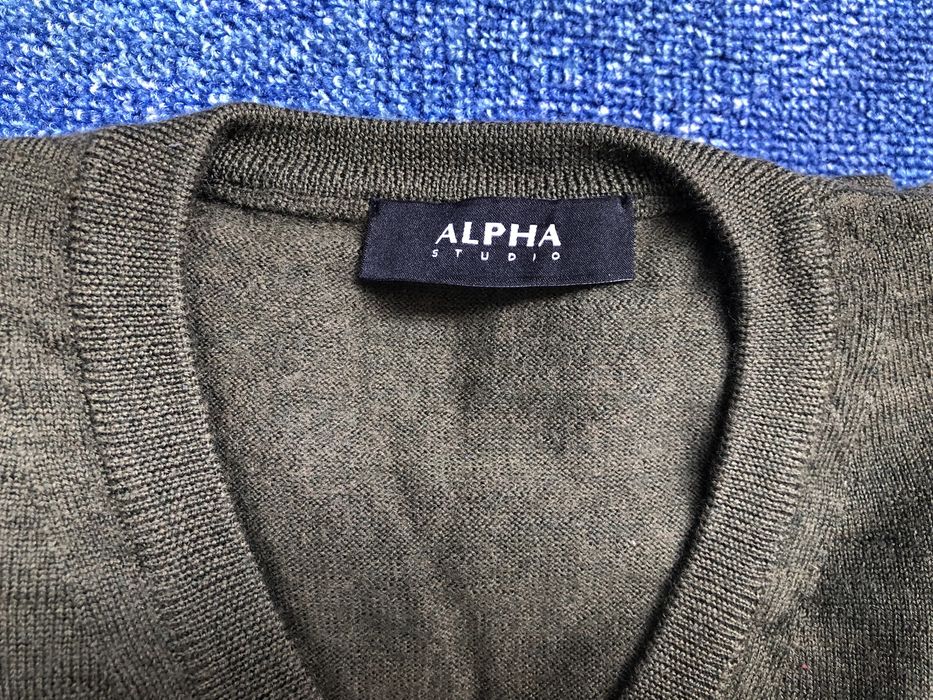 100% мерино вълна Alpha Studio Merino Wool V-neck мъжки пуловер - L-M