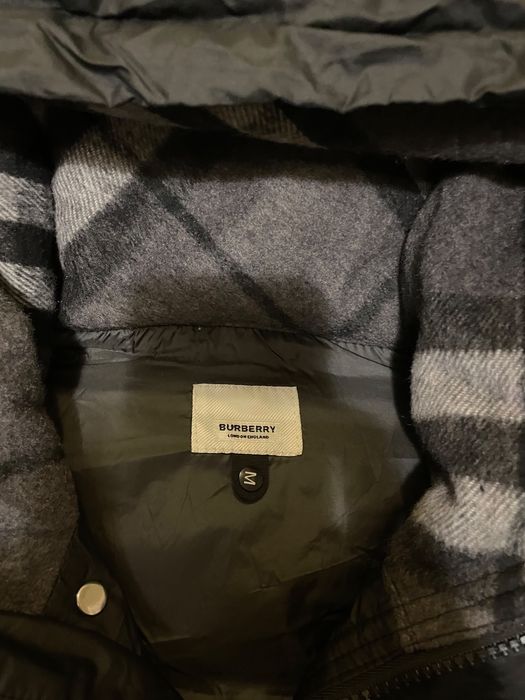 Geaca burberry noua cu eticheta
