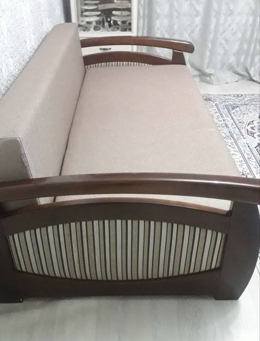 Продаю раскладной диван!