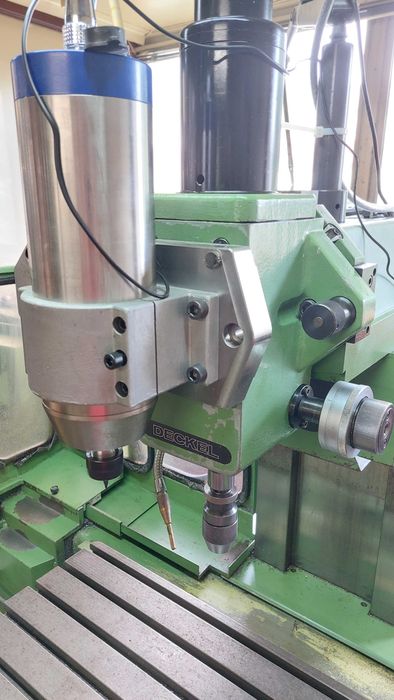 Фреза DECKEL FP4 с CNC T310 и глава на 24 000 оборота-3,7kW.