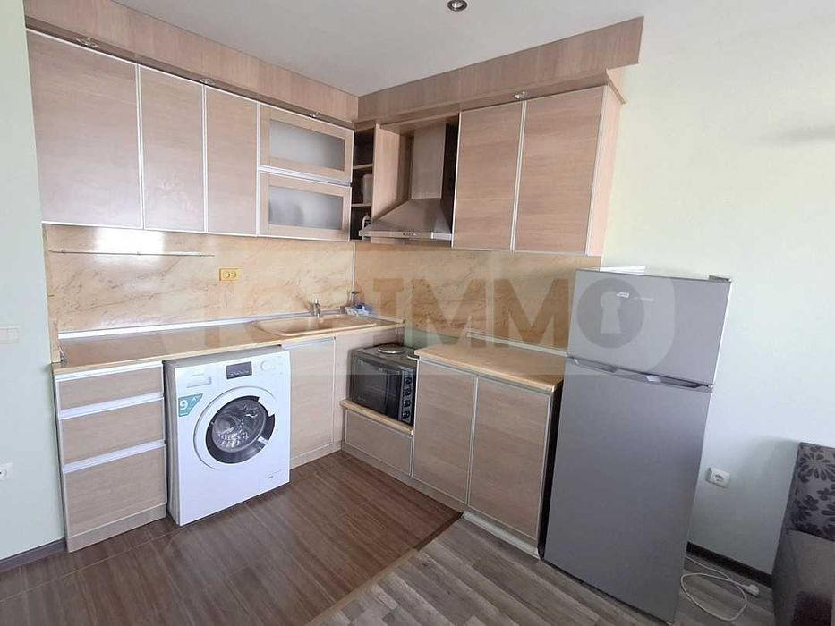 Дава се под наем Двустаен апартамент в Варна, Погреби - 70 кв.м за 398.82 € - Снимка #2