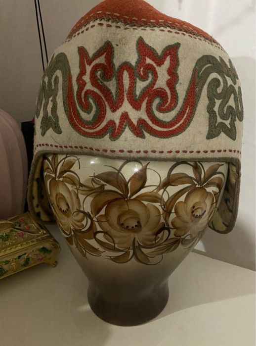 Шапки женские и детски