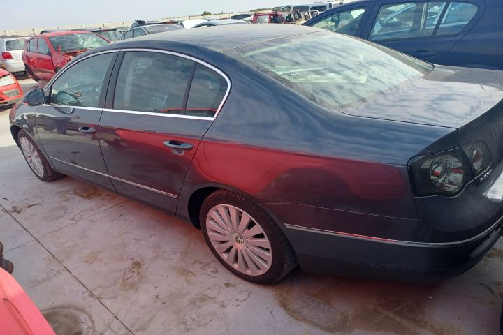 Rezervor combustibil 3C0201021GR Volkswagen VW Passat B6