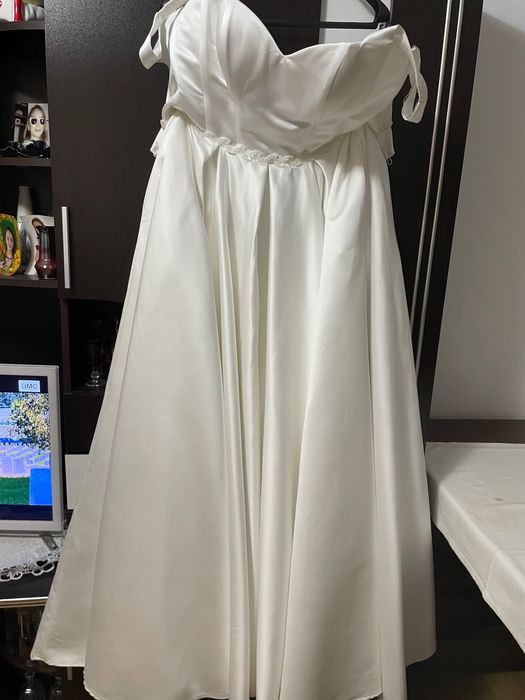 Rochie de mireasa clasica marimea 42-48