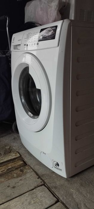 Пералня Electrolux EWF1274BW