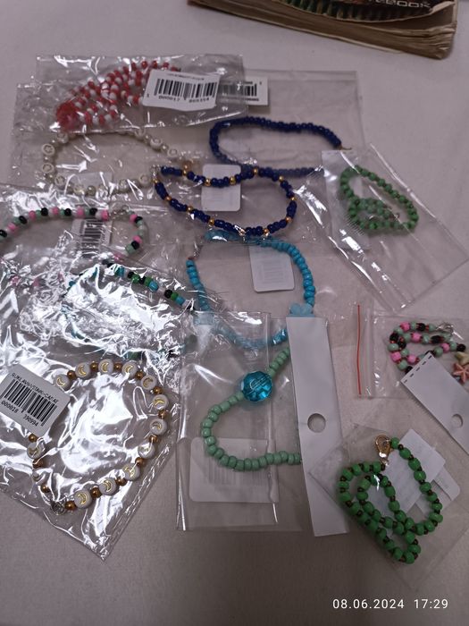 Браслетики женские и детские