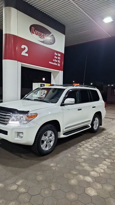 Аренда авто с водителем..