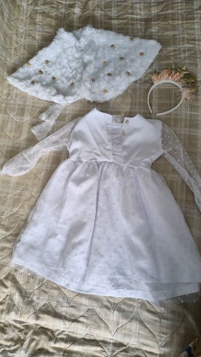 Платья белое в горошек